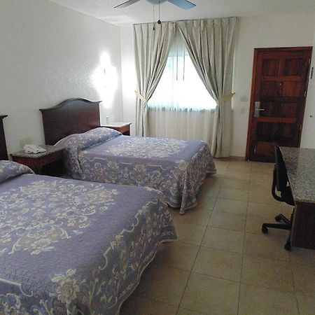 Hotel Hacienda Ciudad Guzman Dış mekan fotoğraf