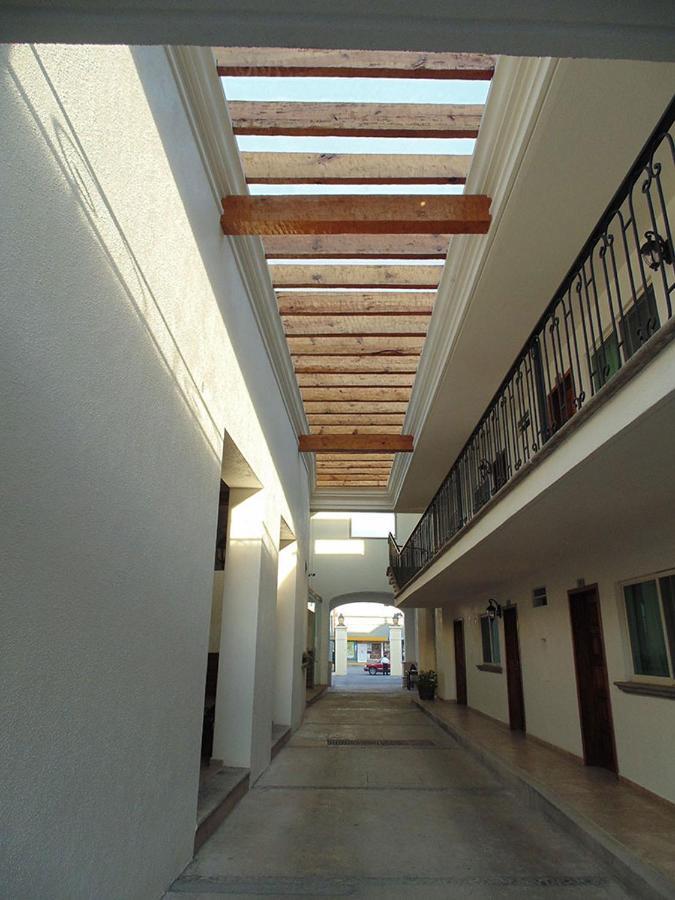 Hotel Hacienda Ciudad Guzman Dış mekan fotoğraf