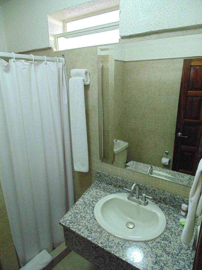 Hotel Hacienda Ciudad Guzman Dış mekan fotoğraf